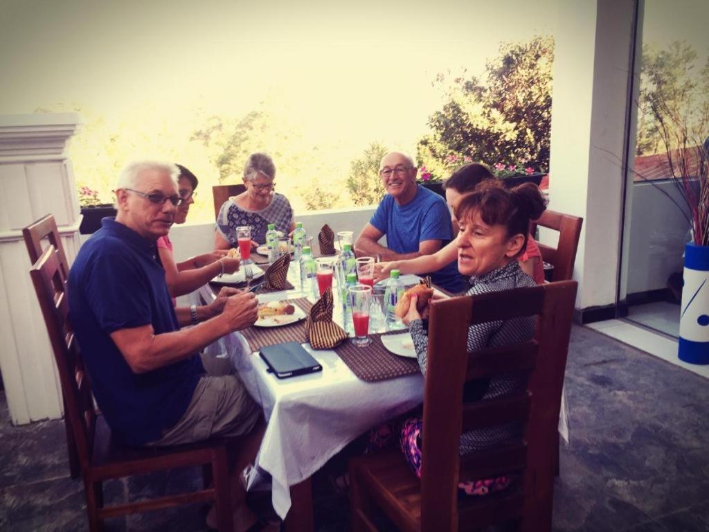 The Grand Bandarawela Hotel Buitenkant foto
